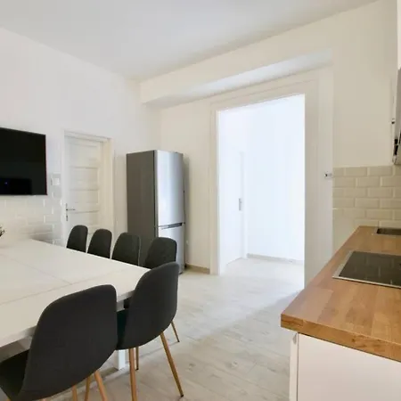 Premium By Hi5 - Astoria 4 Bedroom Appartamento